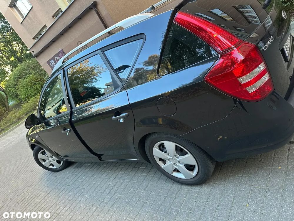 Kia Ceed - 3