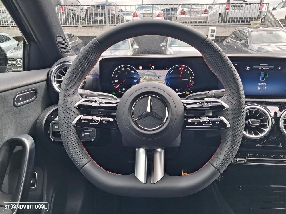 Mercedes-Benz A 250 Limousine - 20