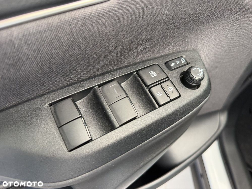 Toyota Yaris Cross - 12