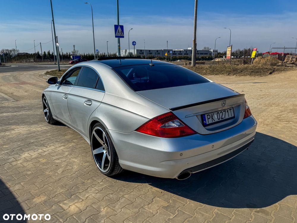 Mercedes-Benz CLS - 6