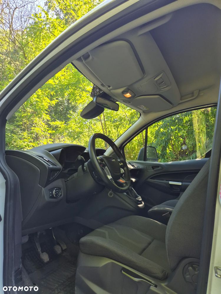 Ford Transit Connect - 13