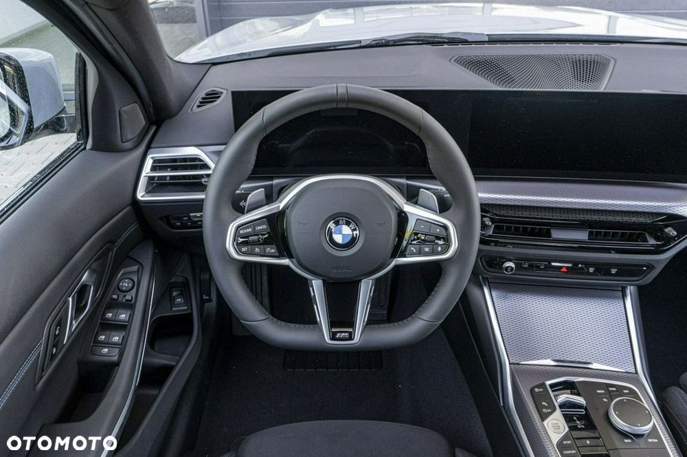 BMW Seria 3 320i - 17