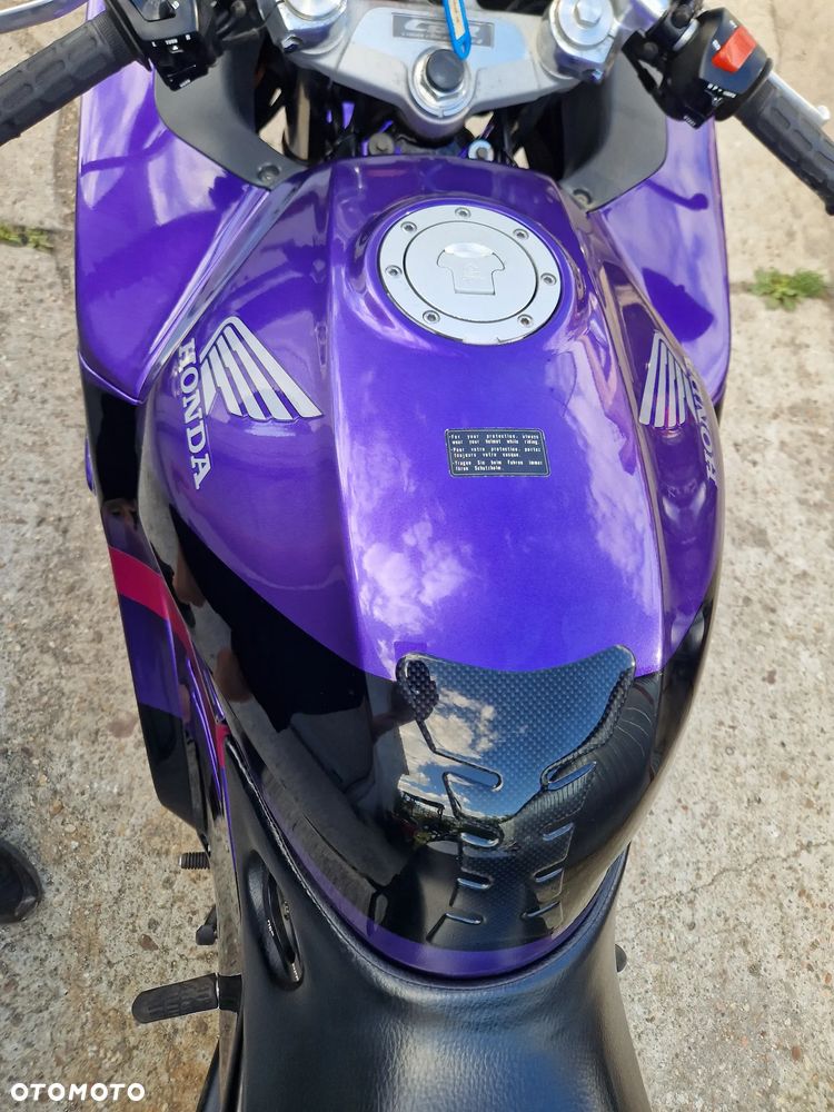 Honda CBR - 16