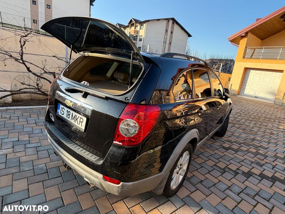 Chevrolet Captiva 2.0 High G9 AWD LT - 2
