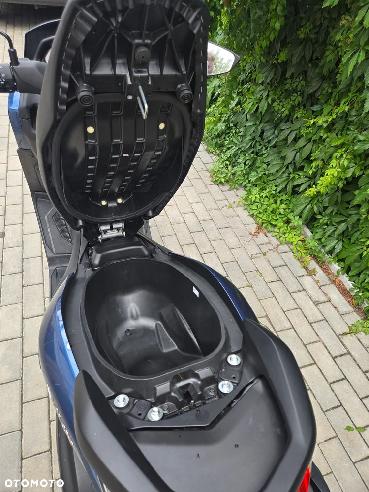 Yamaha NMAX - 5