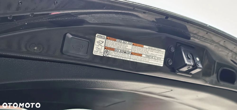 Toyota RAV4 2.2 D-CAT Premium - 25