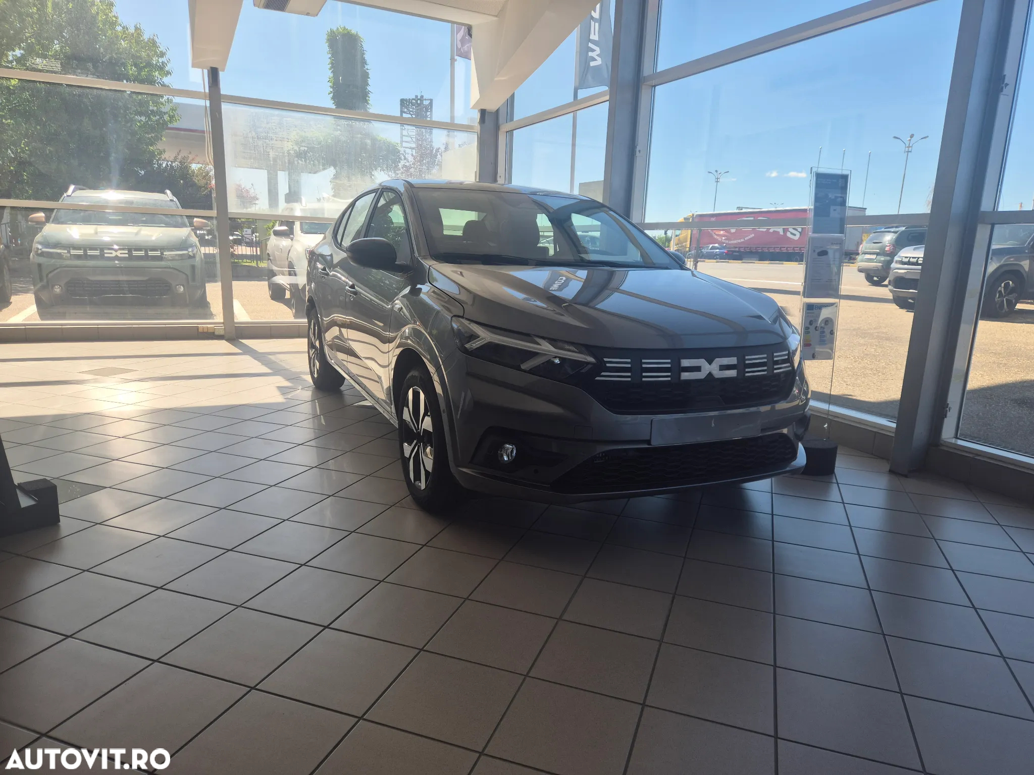 Dacia Logan ECO-G 100 MT5 Essential - 2