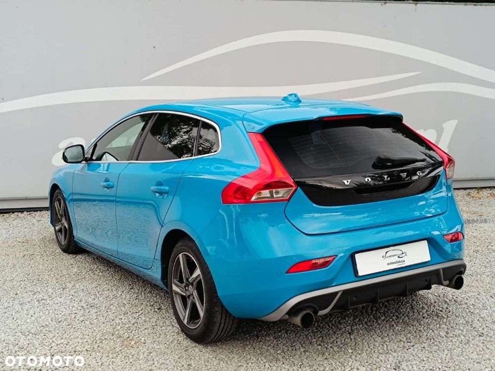 Volvo V40 - 16