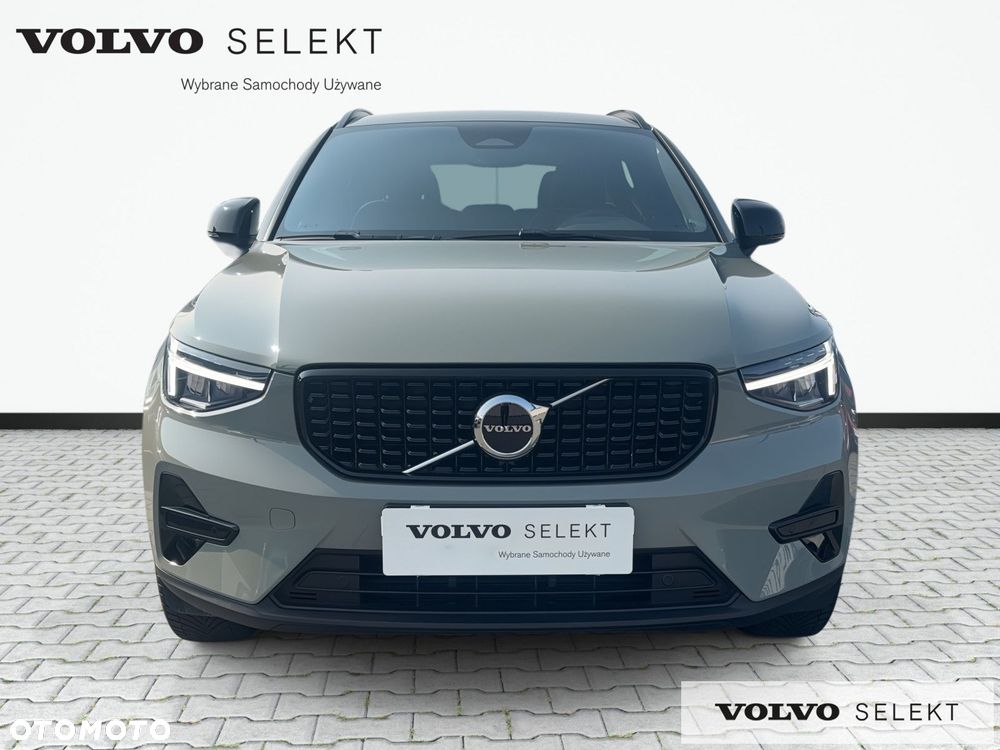 Volvo XC 40 - 3