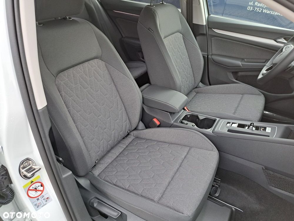 Volkswagen Golf - 10