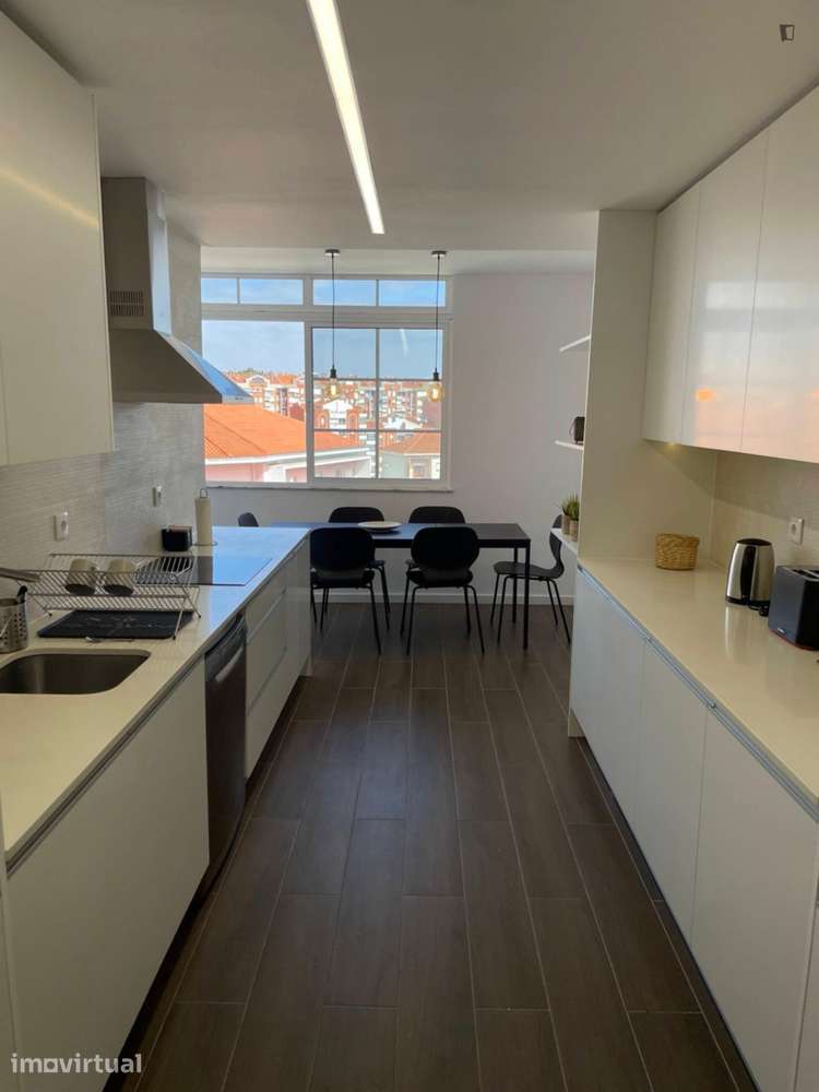 Quarto - localizado em Montes Claros Coimbra - Grande imagem: 5/10