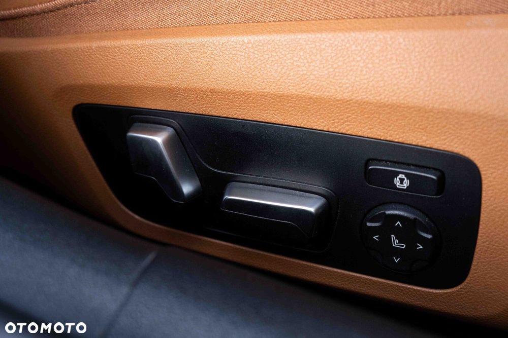 BMW Seria 8 M850i xDrive - 21