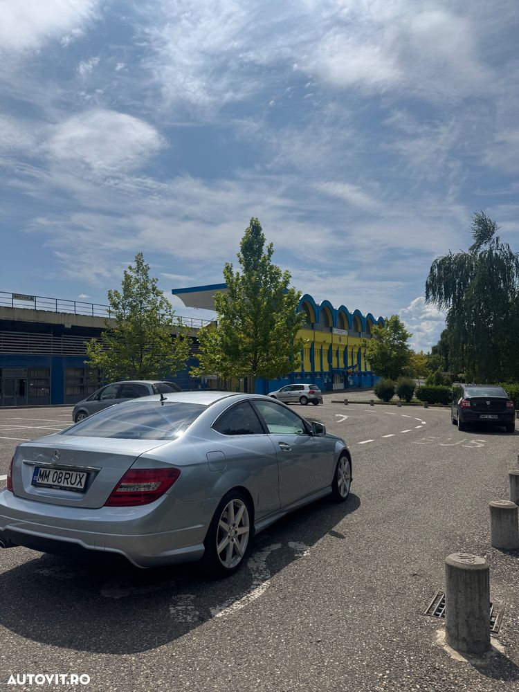Mercedes-Benz C - 4