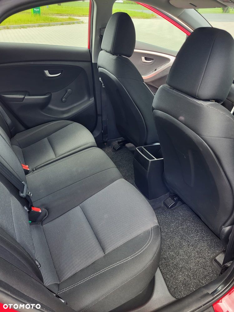 Hyundai i30 1.4 Classic - 11