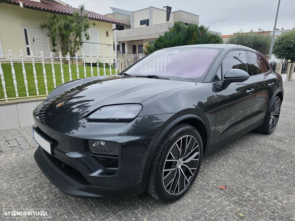 Porsche Macan Electric 4 - 3