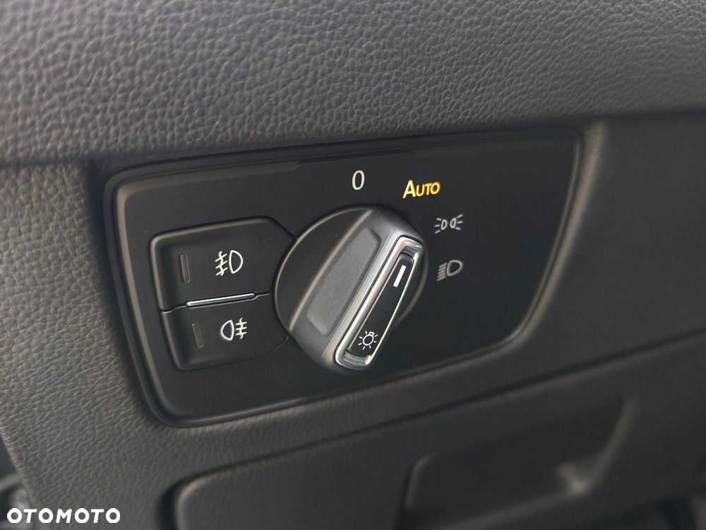 Volkswagen Passat - 10