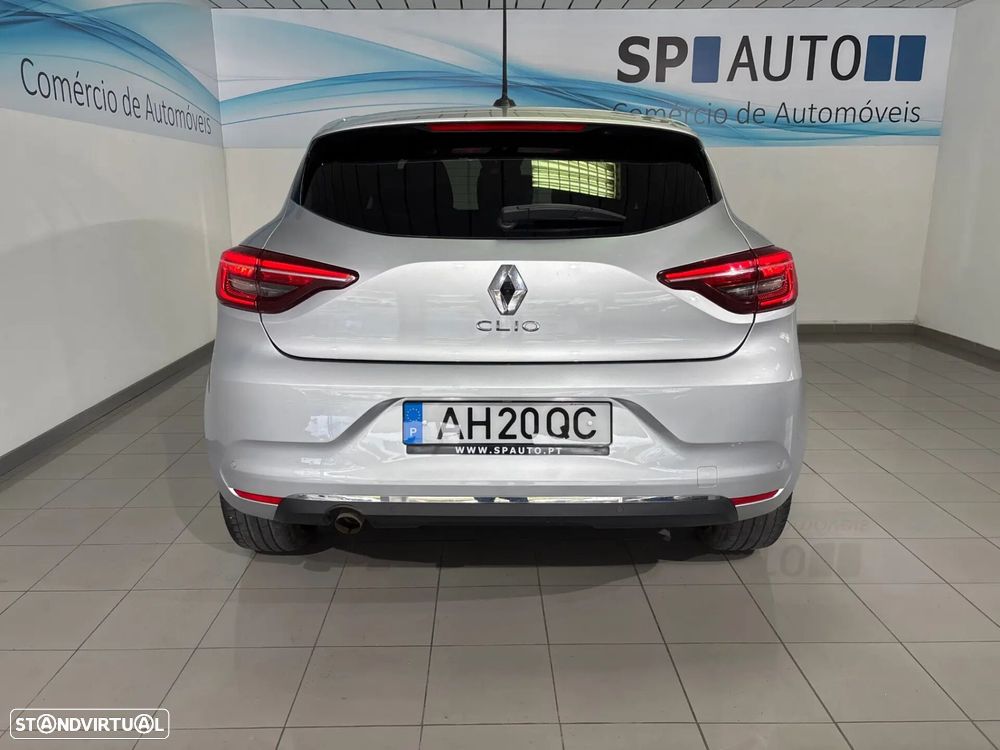 Renault Clio - 7