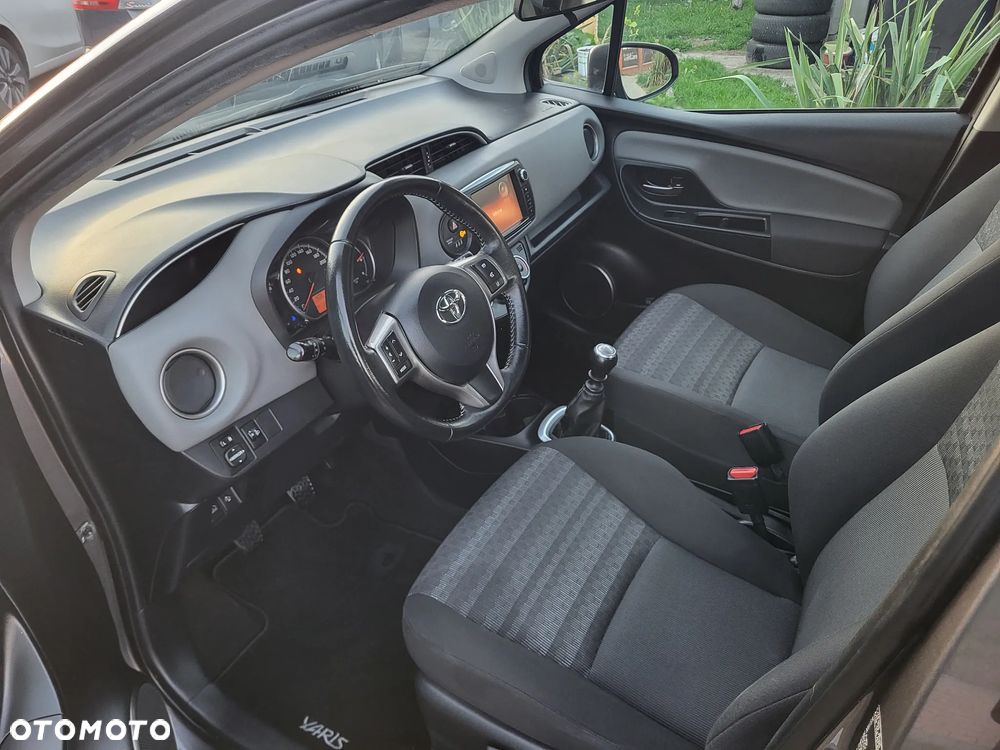Toyota Yaris 1.33 Premium - 25