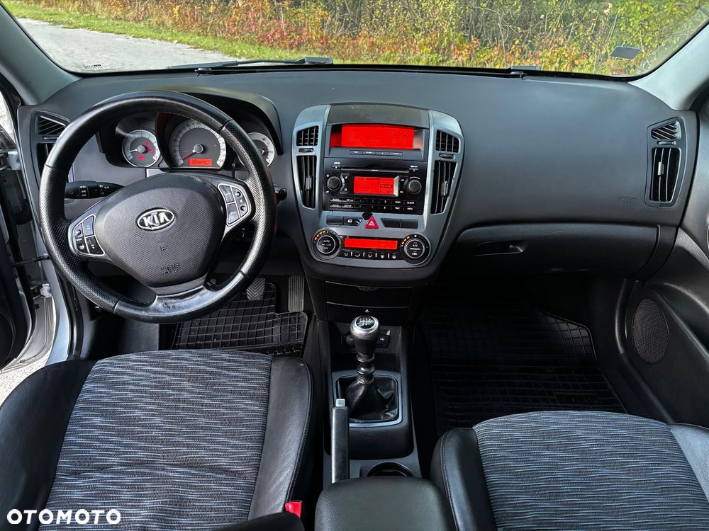 Kia Ceed 2008 photo 5