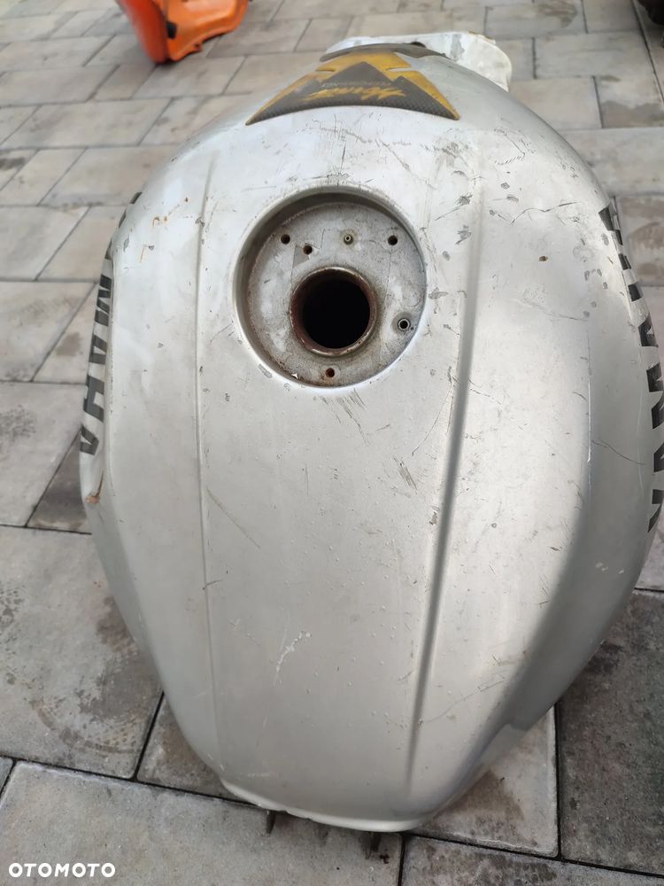 Bak, zbiornik paliwa Yamaha Thundercat 600 - 6