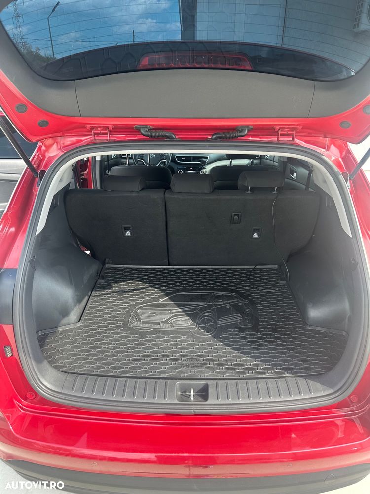 Hyundai Tucson 1.6 GDI 2WD 6MT Style - 6