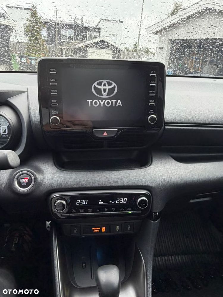 Toyota Yaris Hybrid 1.5 GR Sport - 12