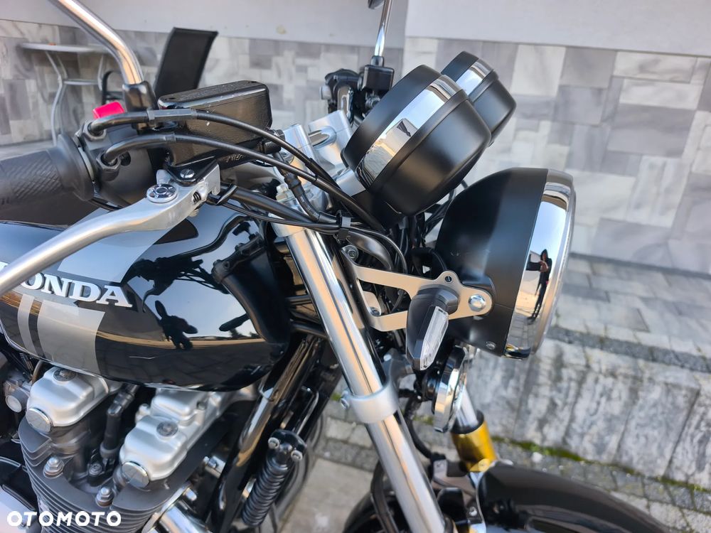 Honda CB - 3