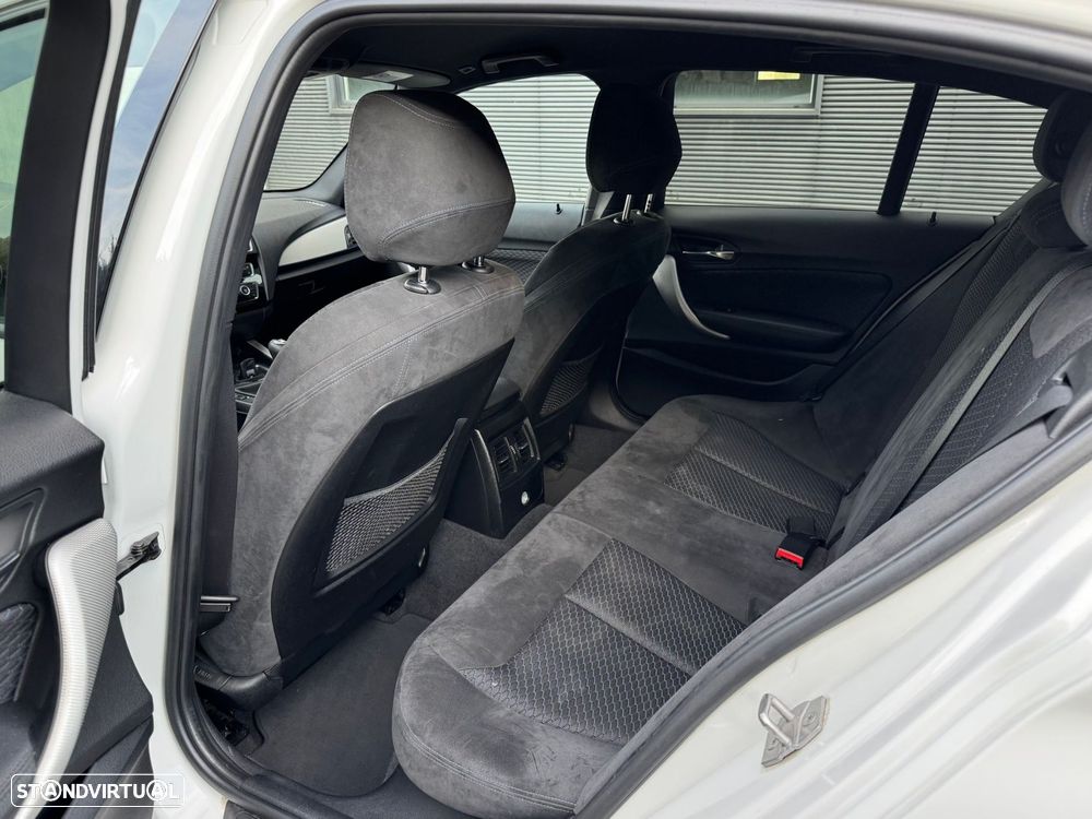 BMW 116 d Pack M - 19