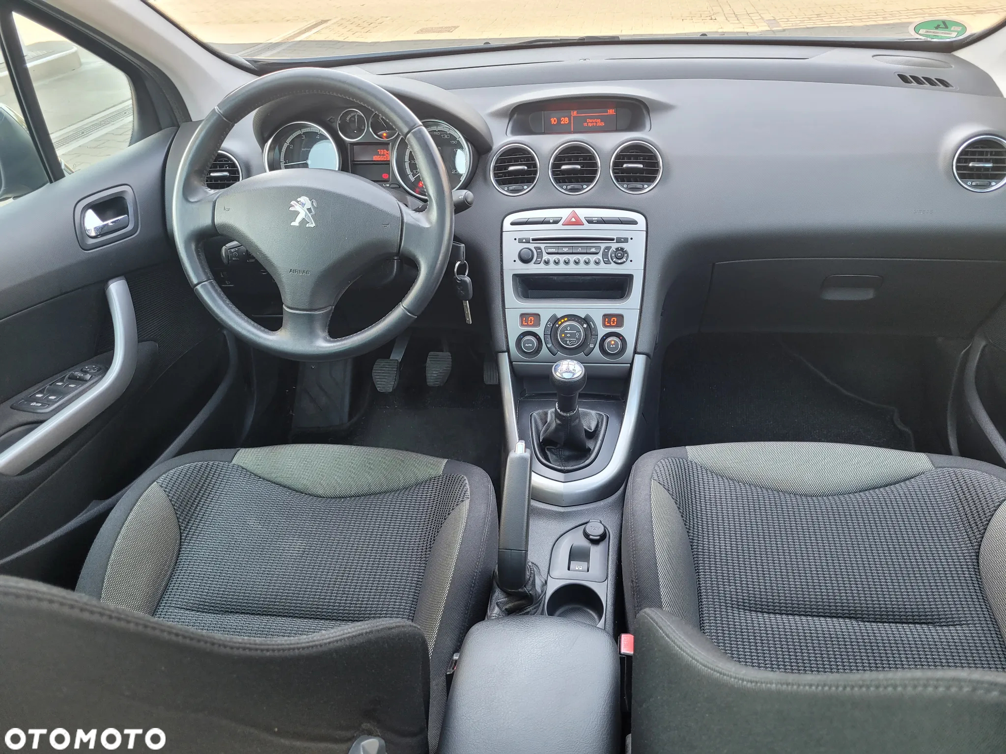 Peugeot 308 1.6 Premium - 12