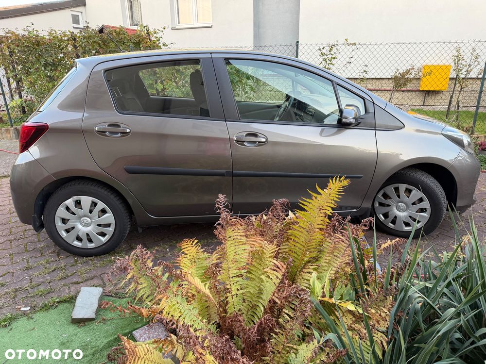 Toyota Yaris 2016 photo 5