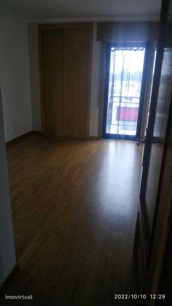 apartamento T2 Madalena 500 metros da praia - Grande imagem: 5/9