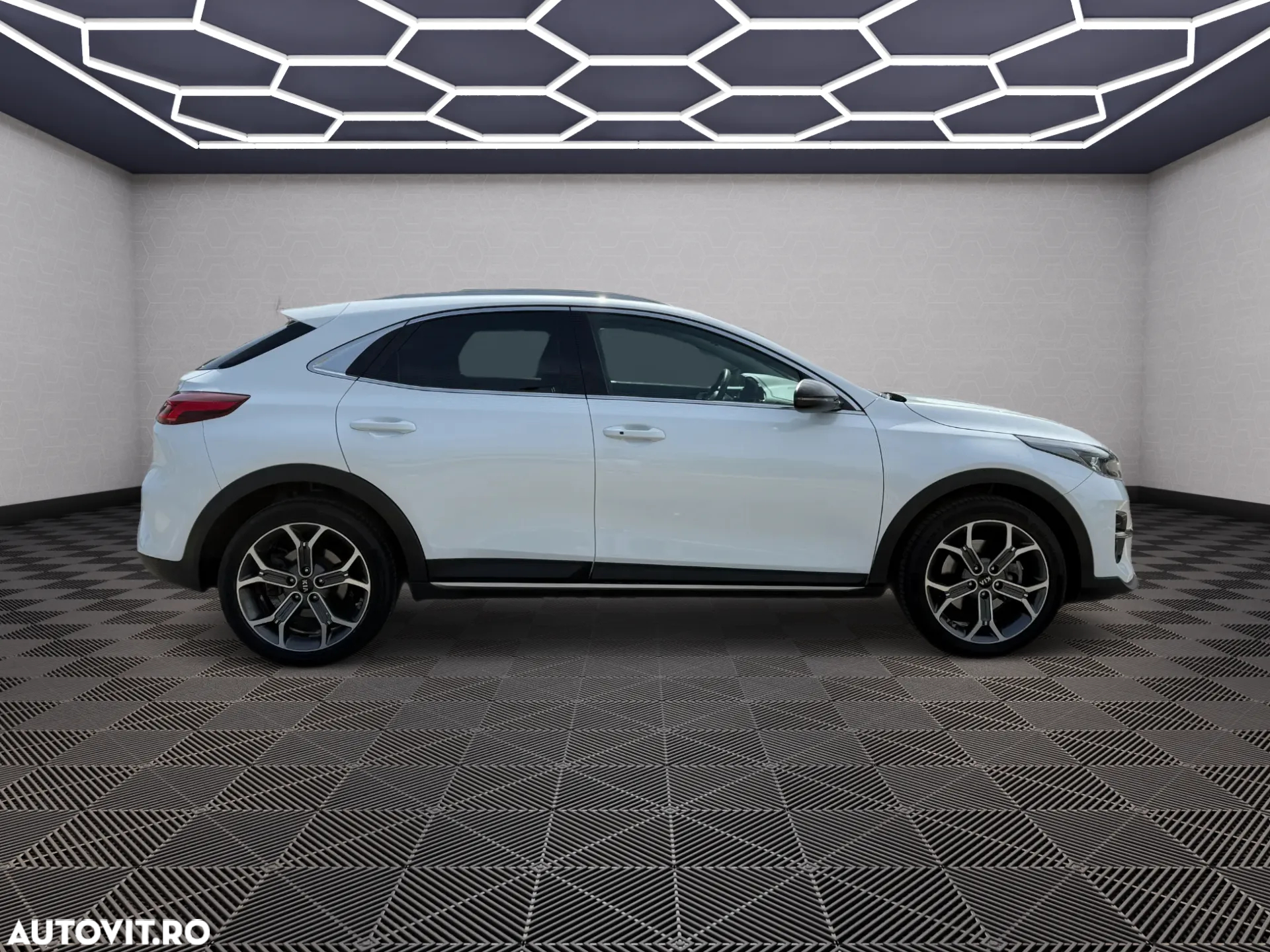 Kia XCeed 1.6 GDI DCT6 OPF Plug-in-Hybrid Platinum Edition - 3