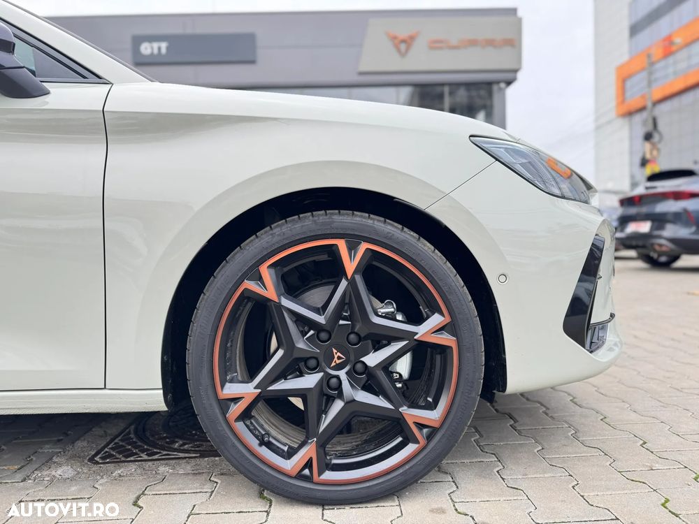 Cupra Leon 1.5 eTSI DSG MHEV - 13