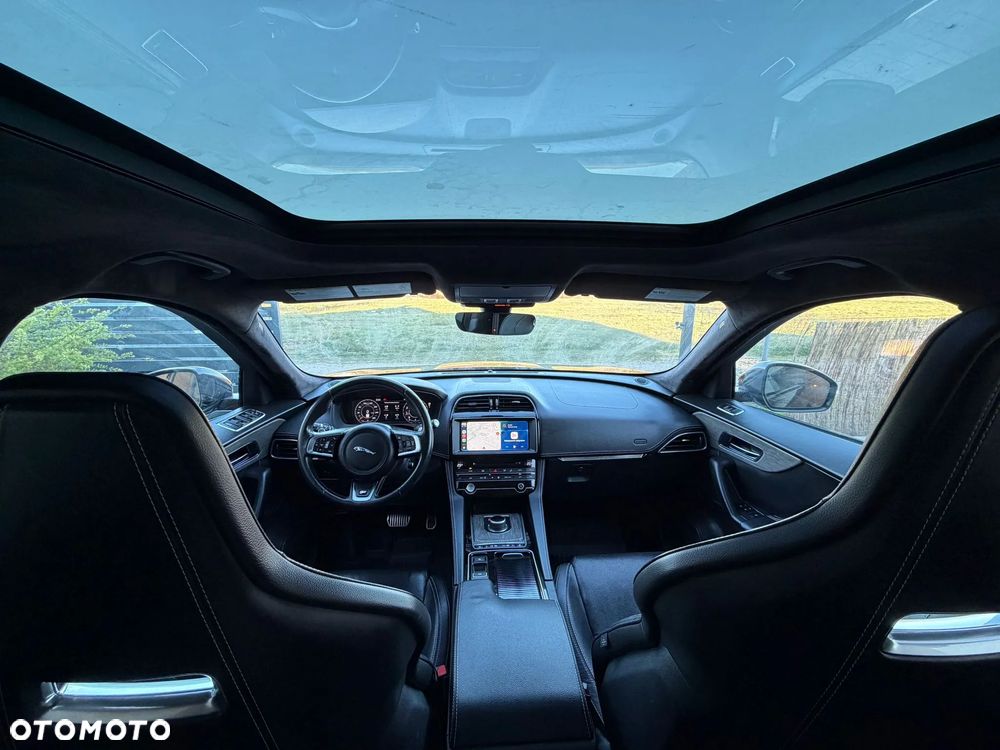 Jaguar F-Pace 3.0 V6 AWD S - 18