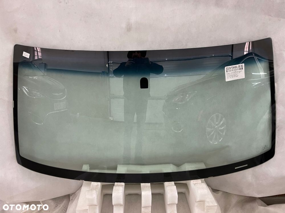 toyota sequoia van szyba przednia czołowa po 2000 - 1