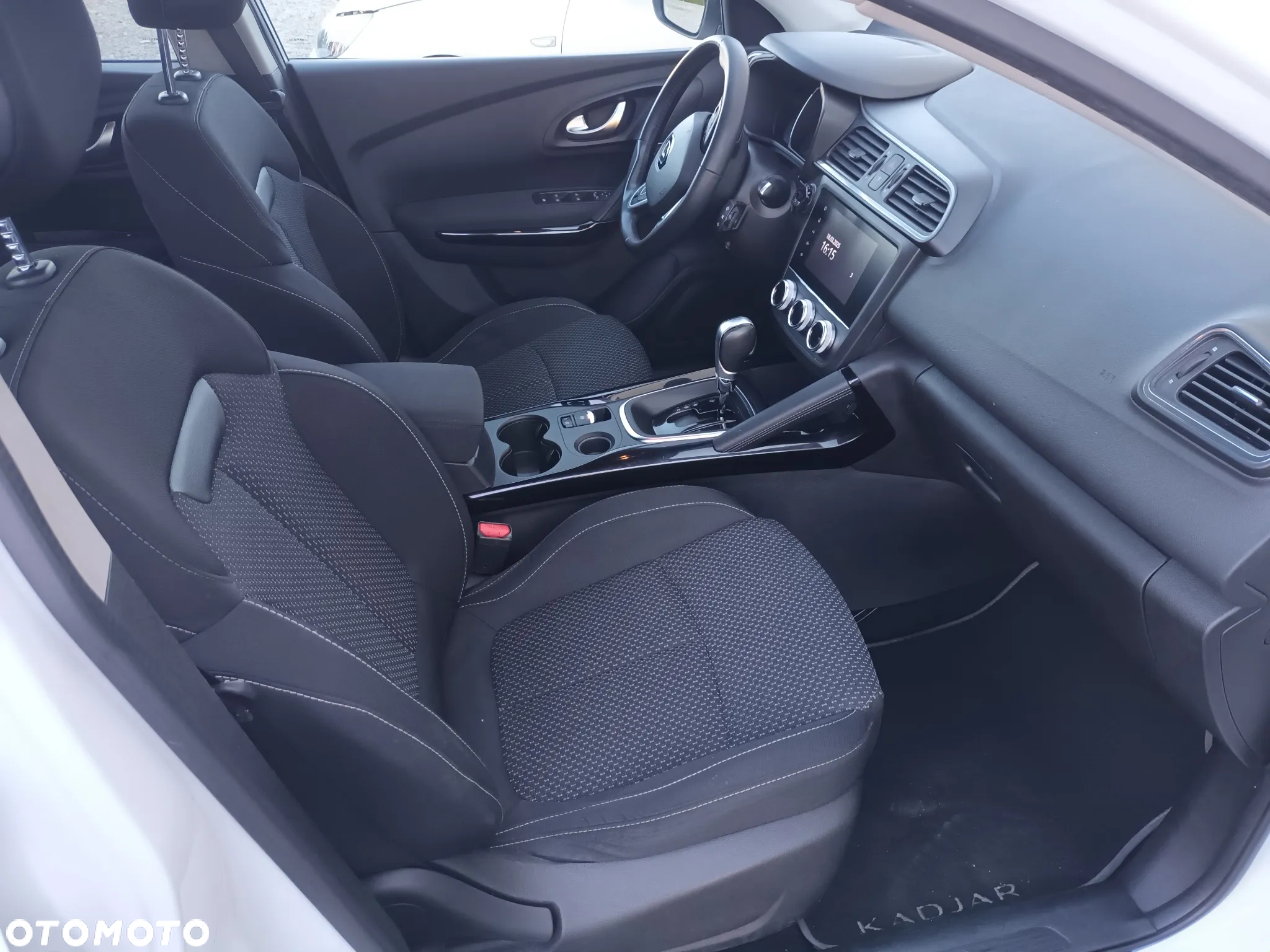 Renault Kadjar TCe 140 EDC GPF BUSINESS EDITION - 10
