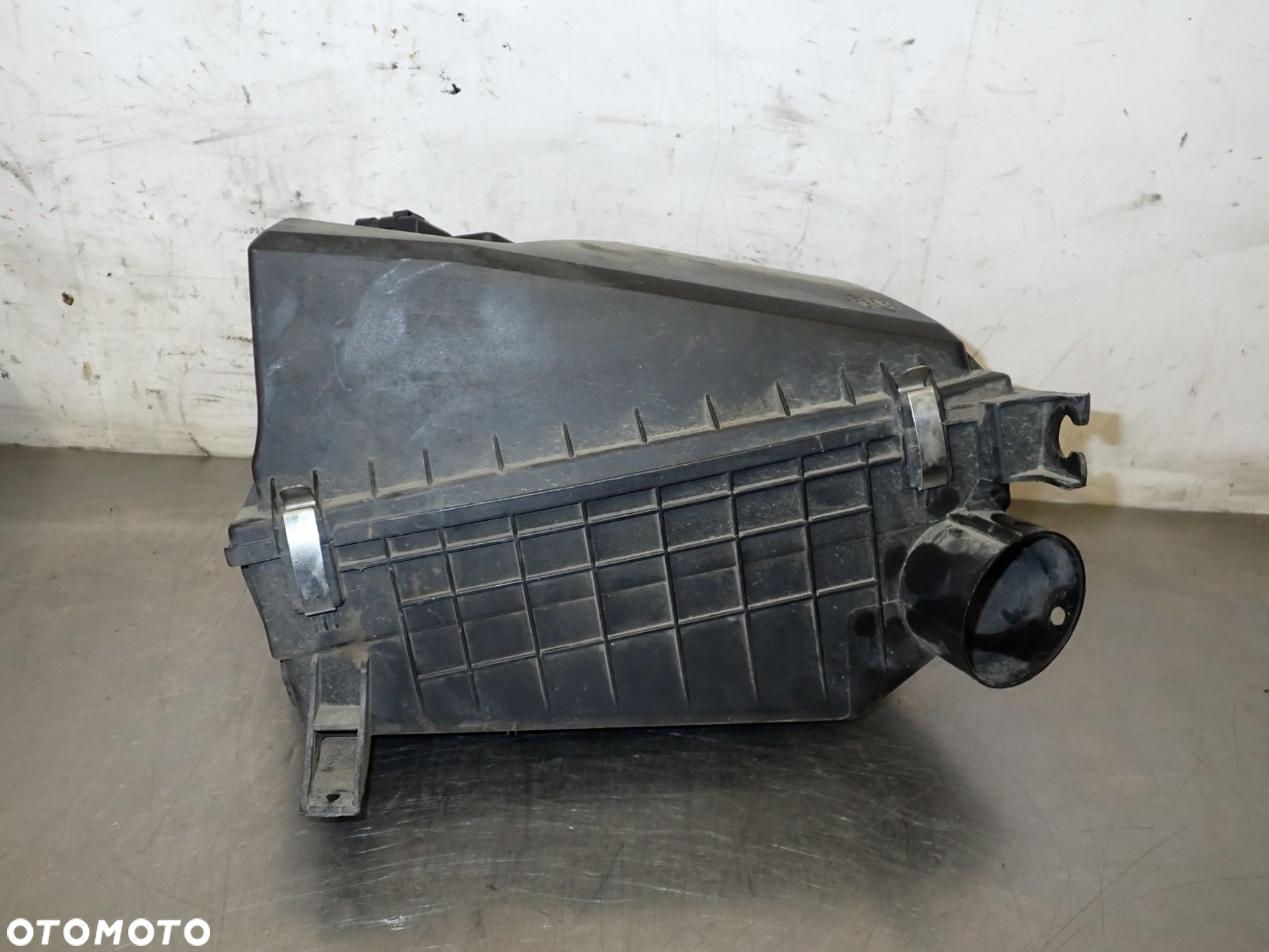 OBUDOWA FILTRA POWIETRZA VOLVO V40 I LIFT 1.9 30620760   5WK9632 - 3