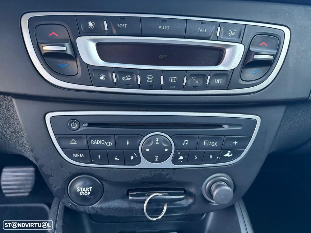 Renault Mégane Coupe 1.5 dCi Dynamique - 13