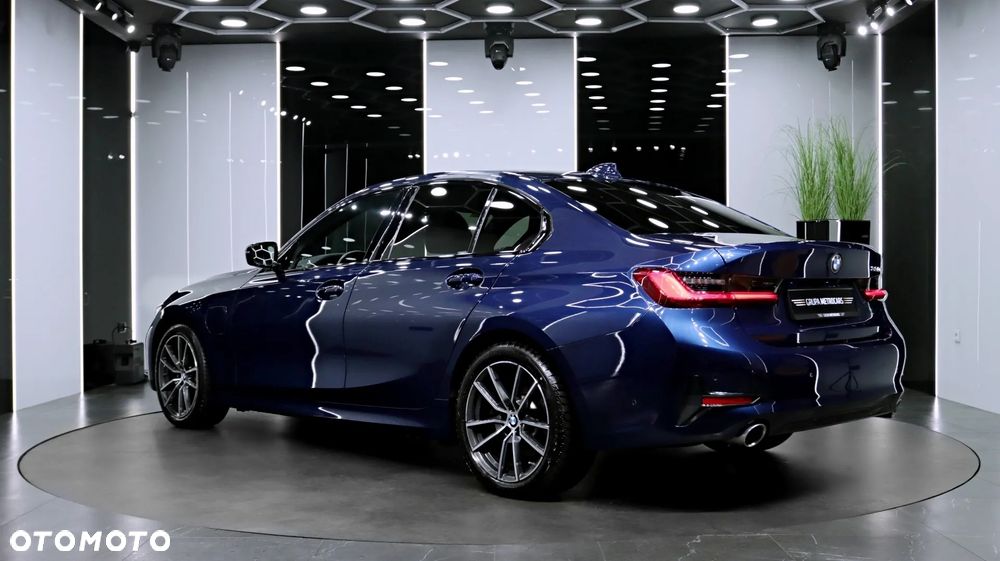 BMW Seria 3 330e Sport Line sport - 6