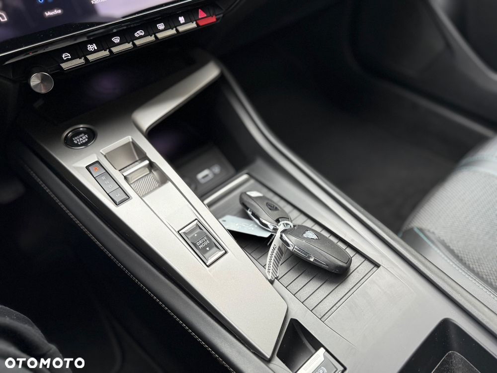 Peugeot 308 BlueHDi 130 EAT8 Allure - 31