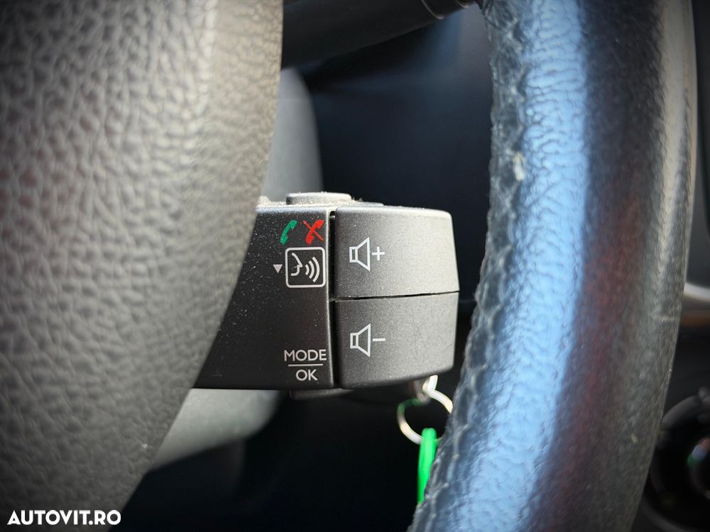 Dacia Logan MCV dCi 90 S&S Prestige - 26