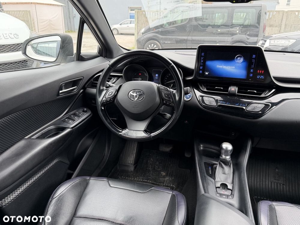 Toyota C-HR - 12