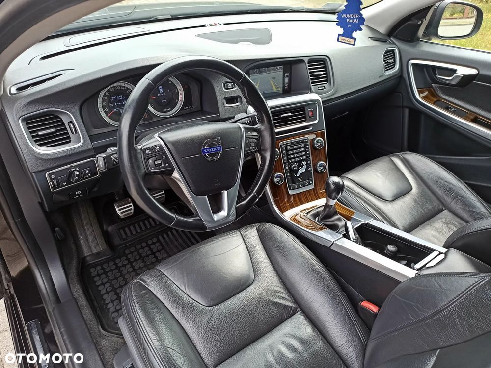Volvo S60 D3 Summum - 11