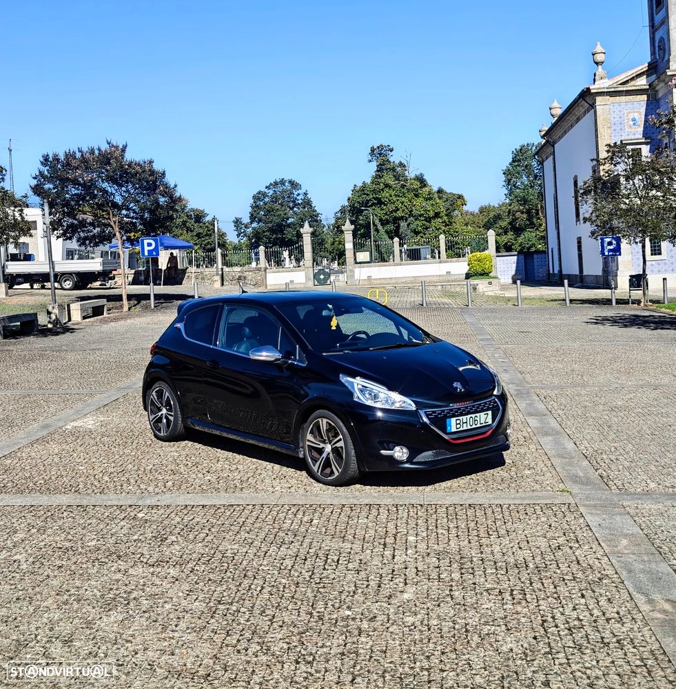 Peugeot 208 1.6 THP GTi - 2