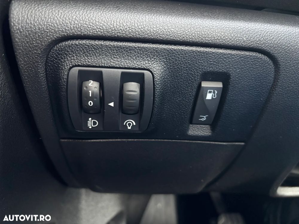 Renault Megane TCE 114 GPF Life - 19