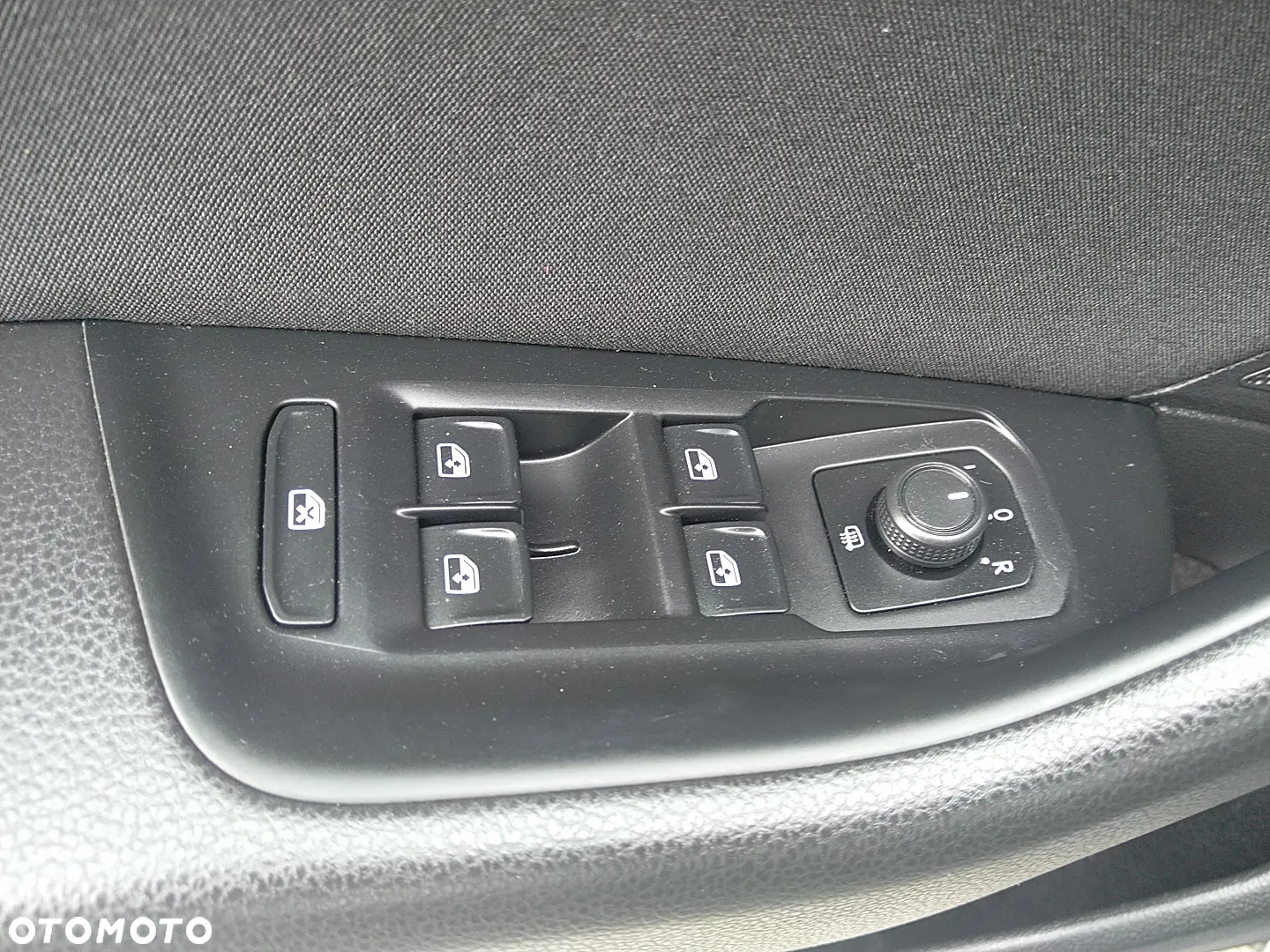 Volkswagen Passat 2.0 TDI BMT Comfortline DSG - 19