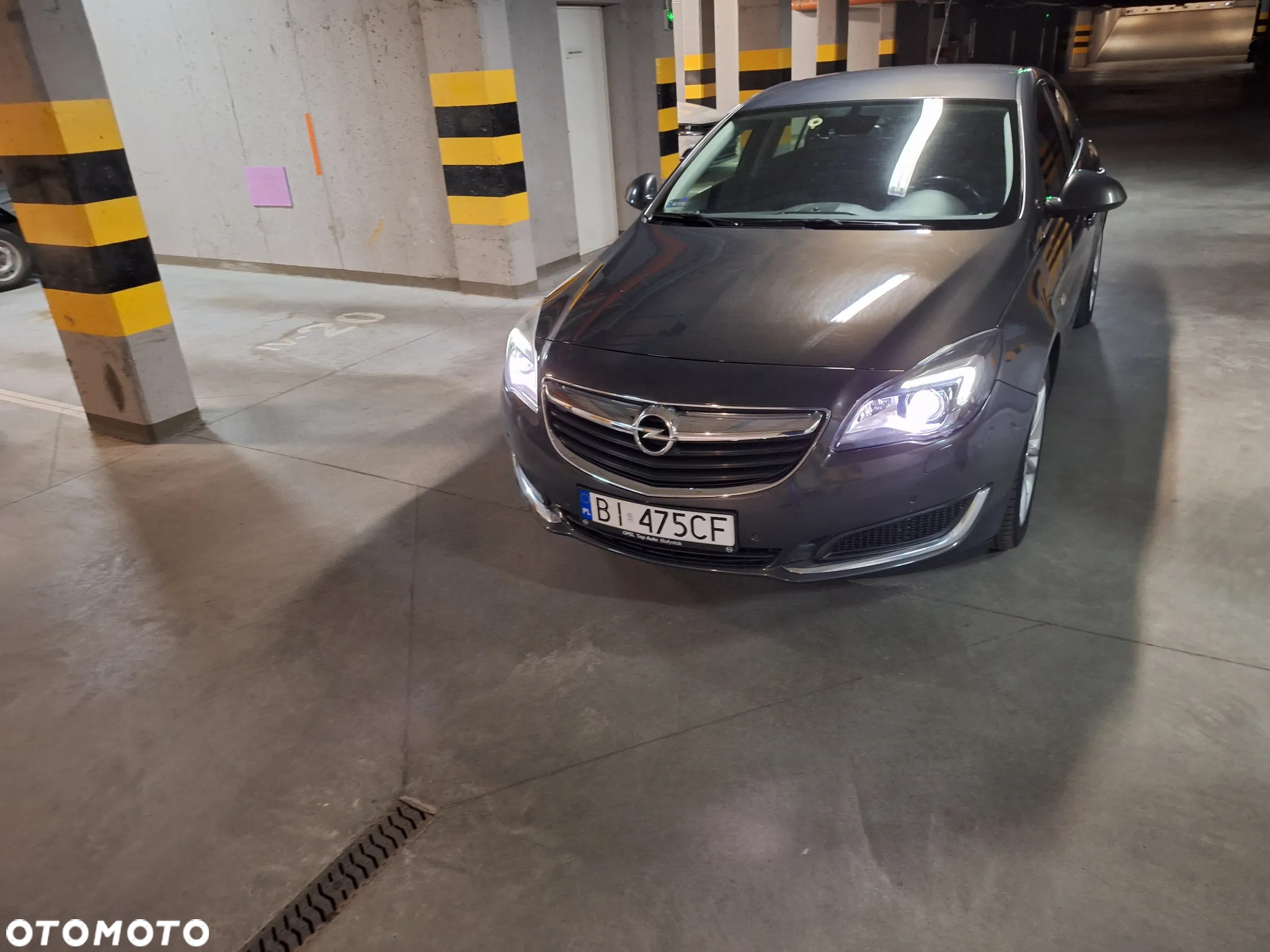 Opel Insignia 1.8 - 35