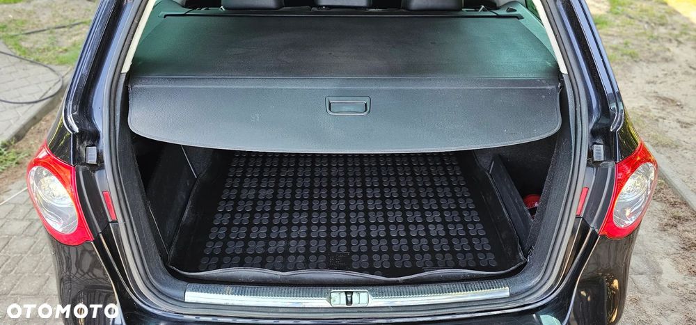 Volkswagen Passat 2.0 TDI Comfortline - 21