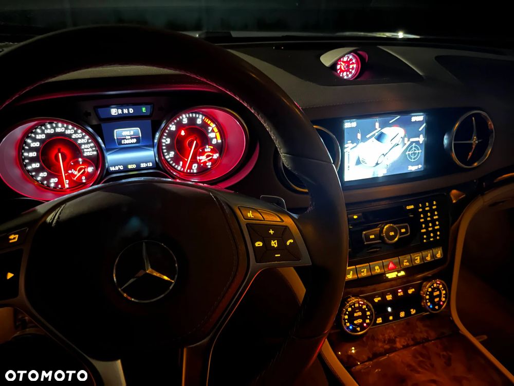 Mercedes-Benz SL 500 7G-TRONIC - 15