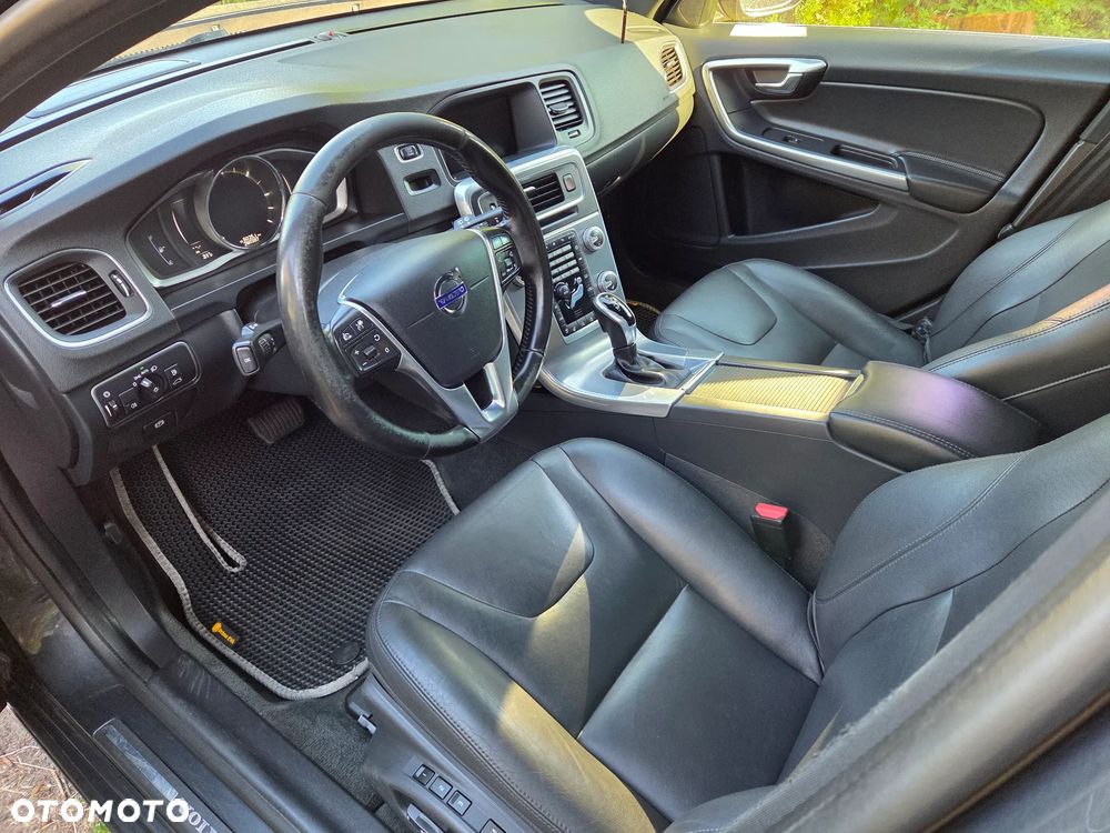 Volvo V60 D4 - 22
